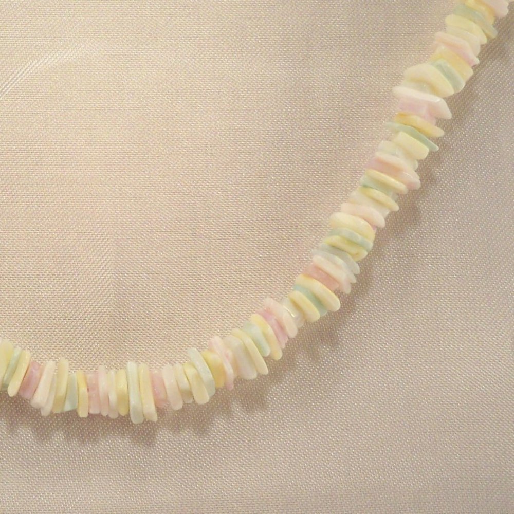 NEW Hawaiian Multi Pastel Colored Flat Natural Stones Necklace